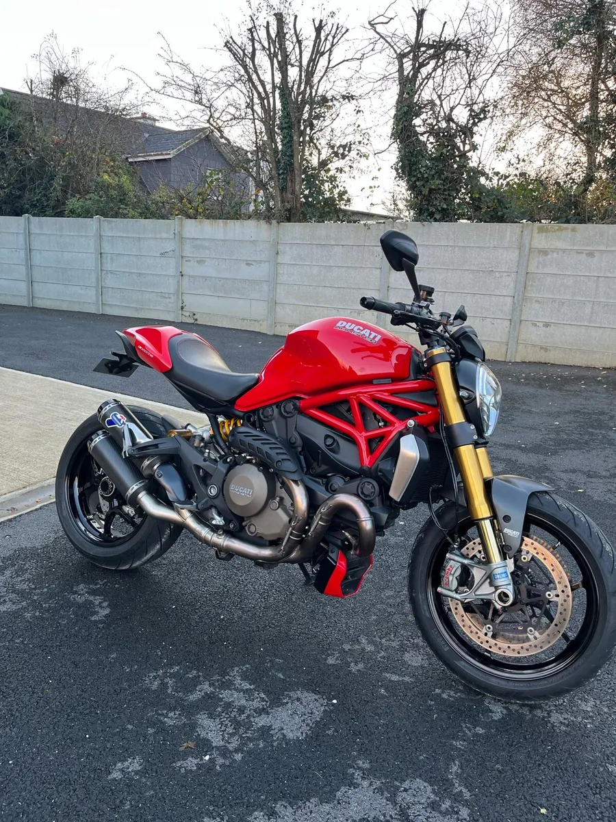 Ducati Monster 1200s - Image 1
