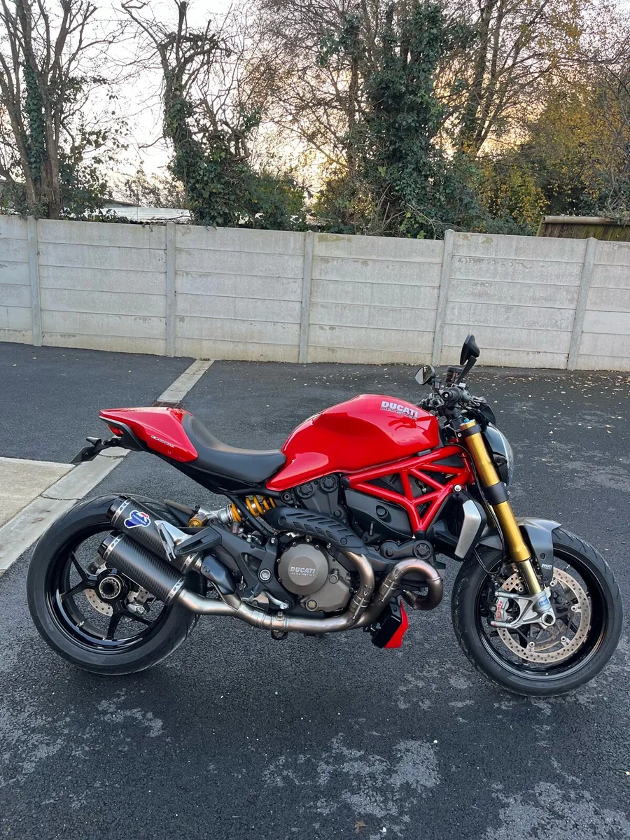 Ducati Monster 1200s - Image 2