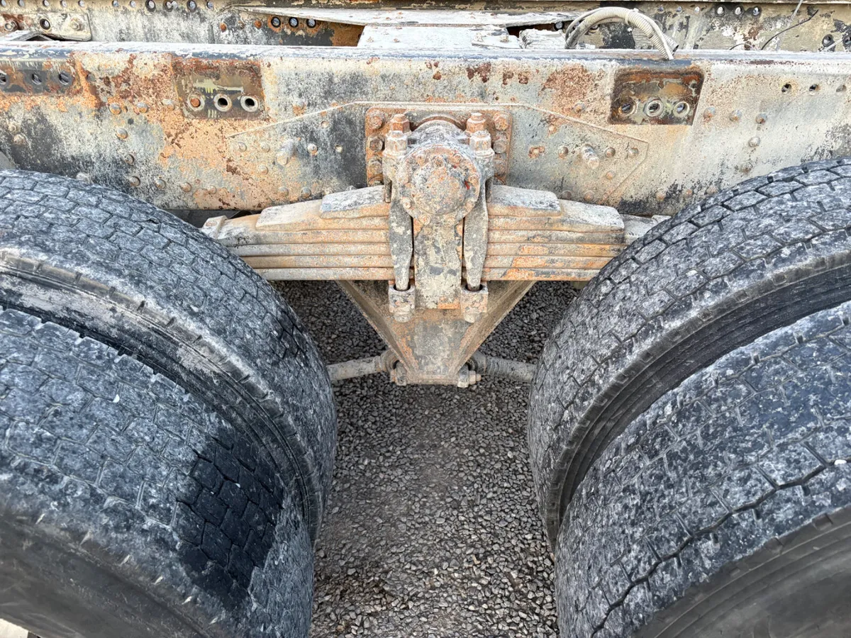 2013 DAF CF 8x4 Chassis cab - Image 3