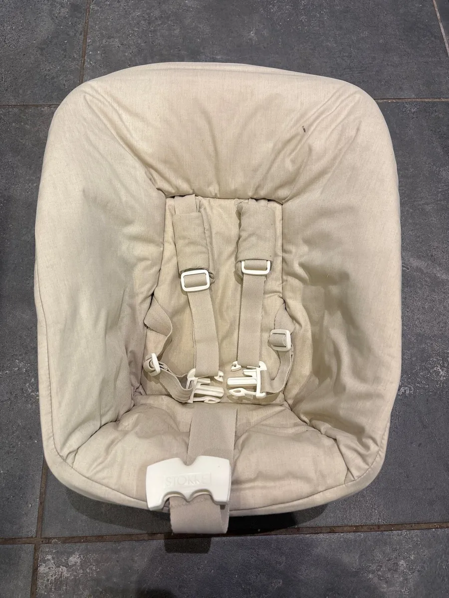 Stokke Tripp Trapp newborn set with toy hanger - Image 2