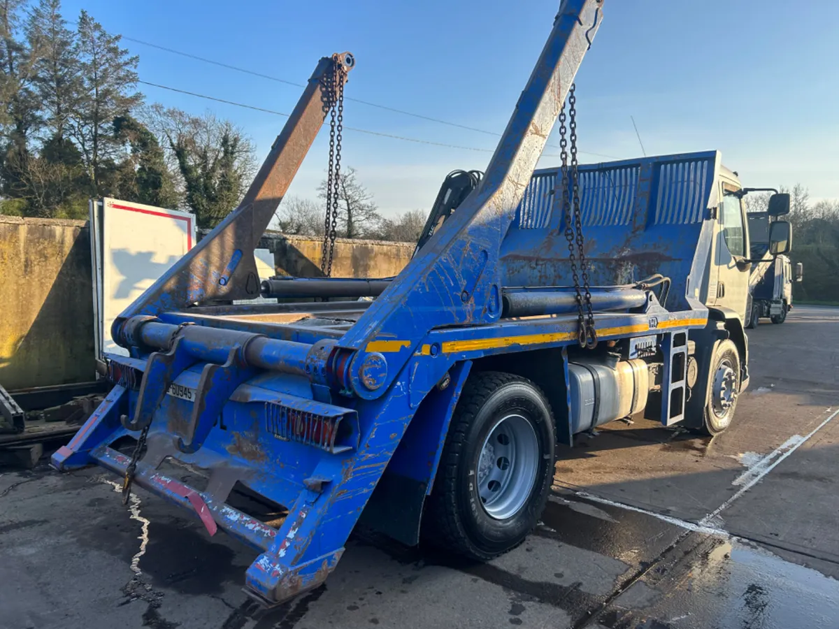 2011 Daf lf 55 220 18 ton skip loader - Image 4