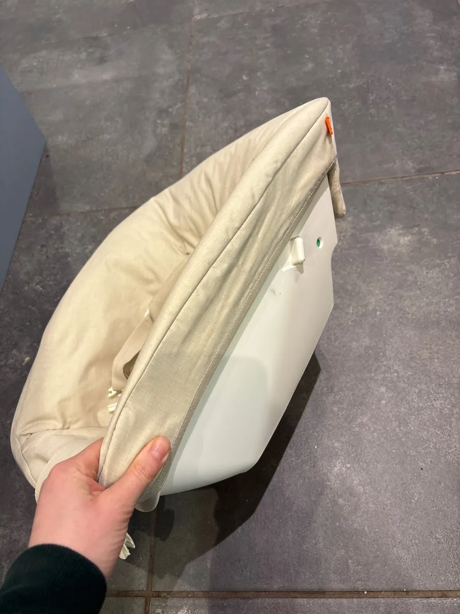 Stokke Tripp Trapp newborn set with toy hanger - Image 3