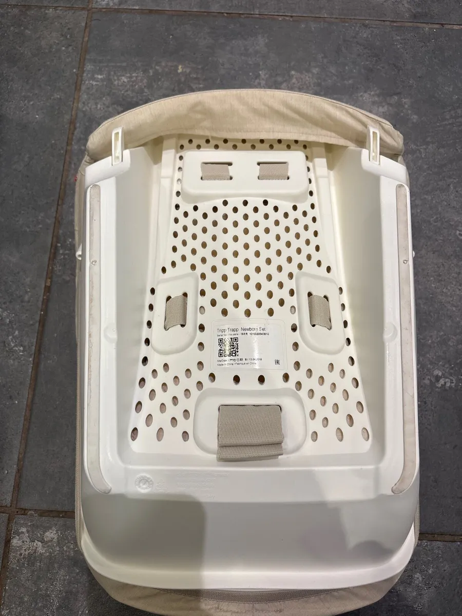 Stokke Tripp Trapp newborn set with toy hanger - Image 4