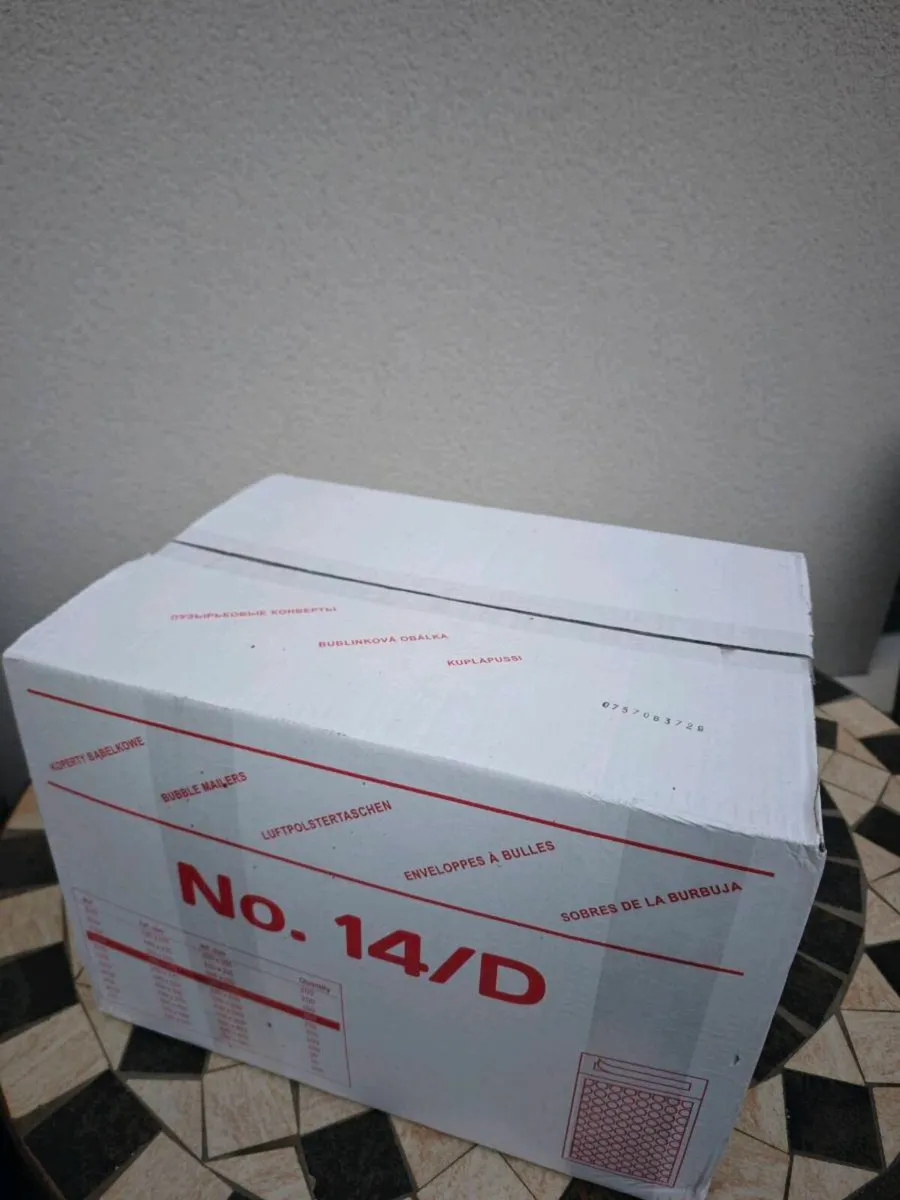 New 100 Padded envelopes No.14/D Airmax Premium - Image 2