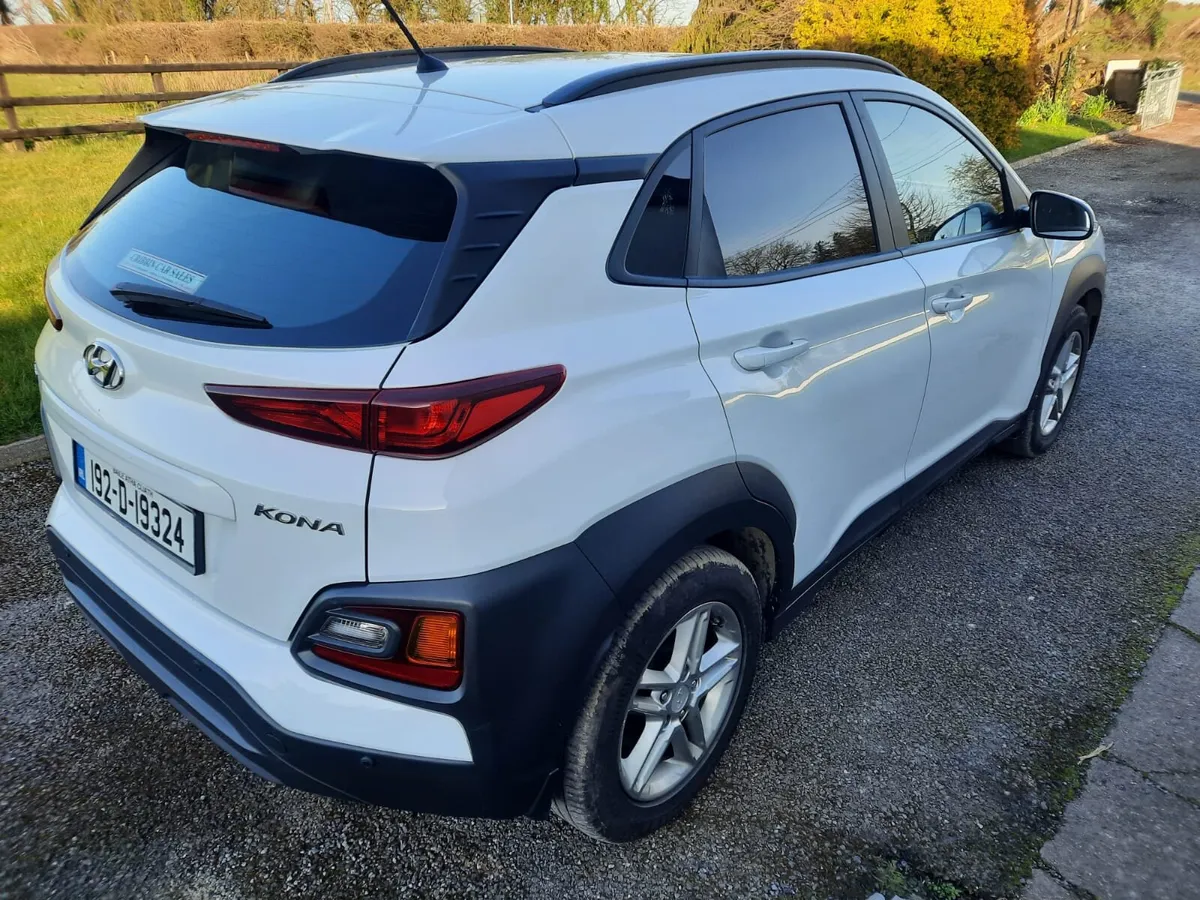 2019 Hyundai Kona Van - Image 4