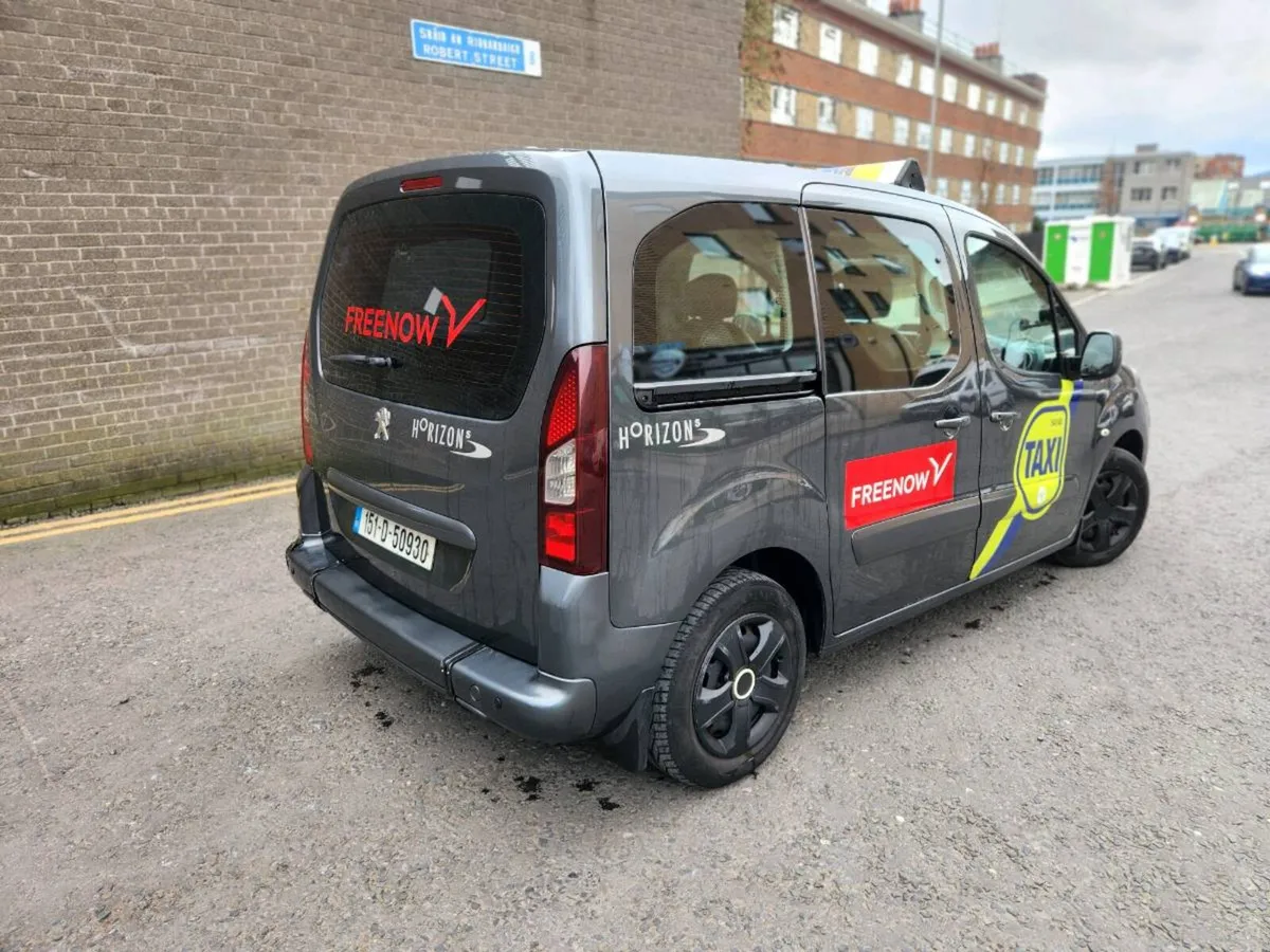 Taxi for sale - Image 4