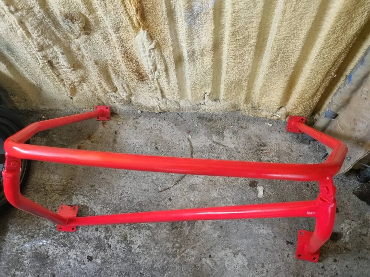 R32 skyline bolt in half rear roll cage - Image 4