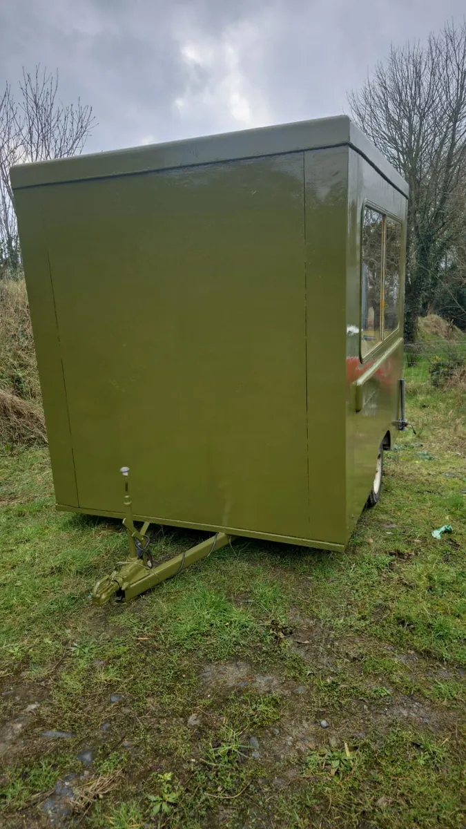 Mobile catering trailer - Image 3