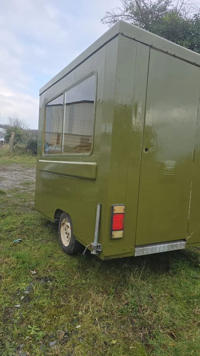 Mobile catering trailer - Image 4