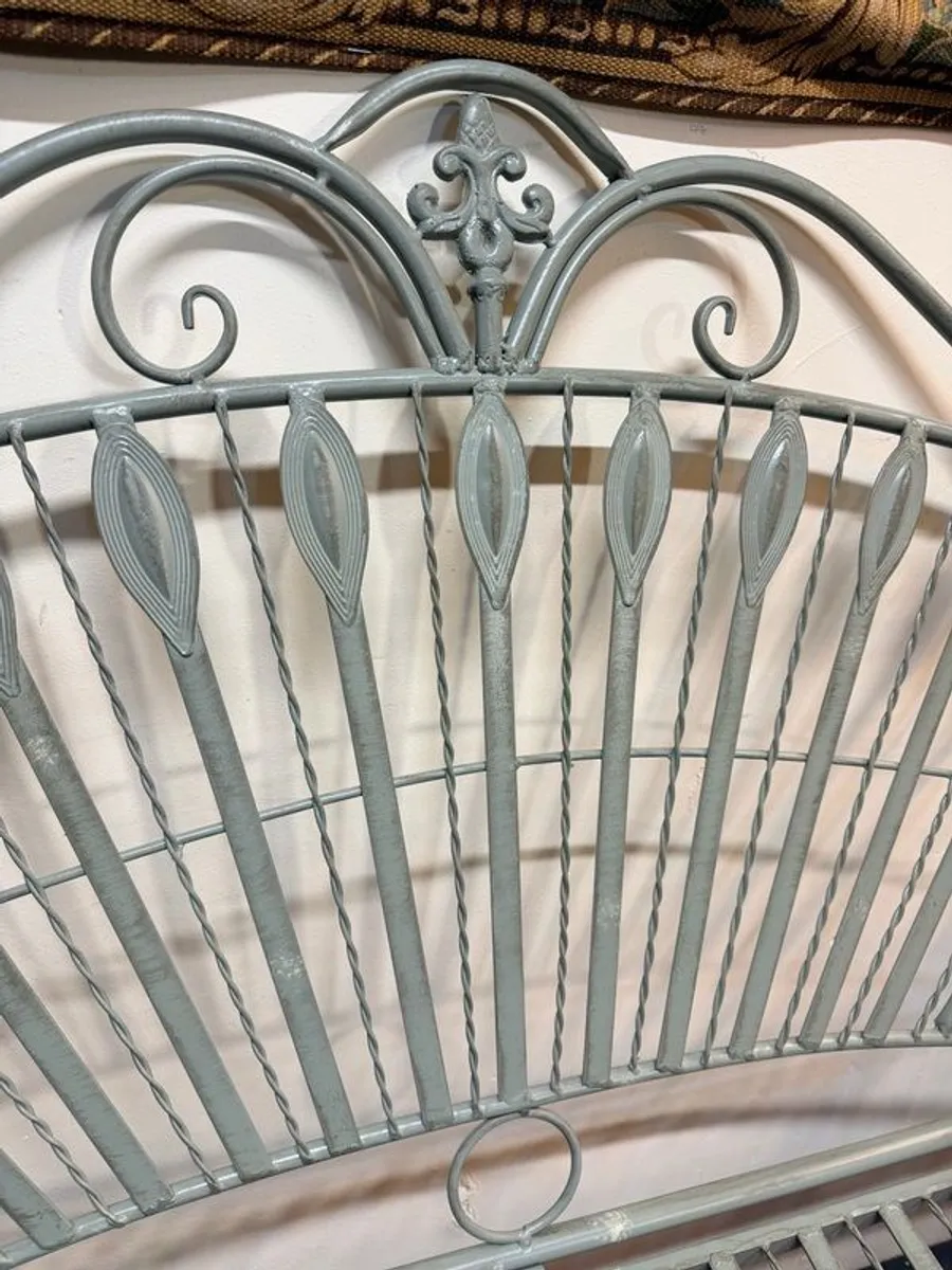 Beautiful Design Metal Two-Seater Garden Bench - Image 3