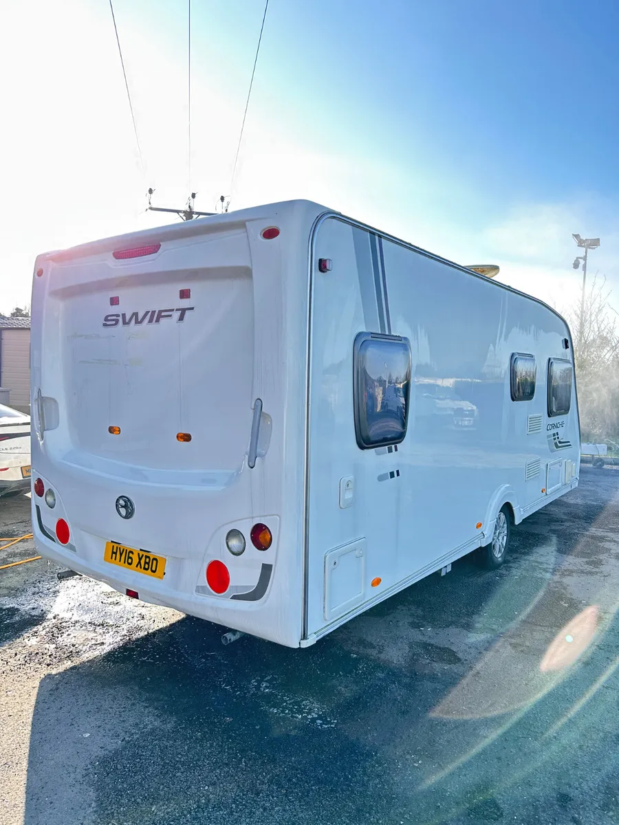✨BARGAIN SWIFT CORNICHE 4 BERTH FIXED BED✨ - Image 2
