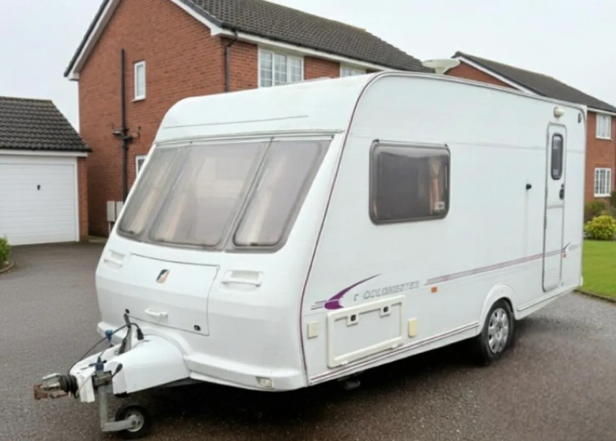 2 berth caravan for sale - Image 1