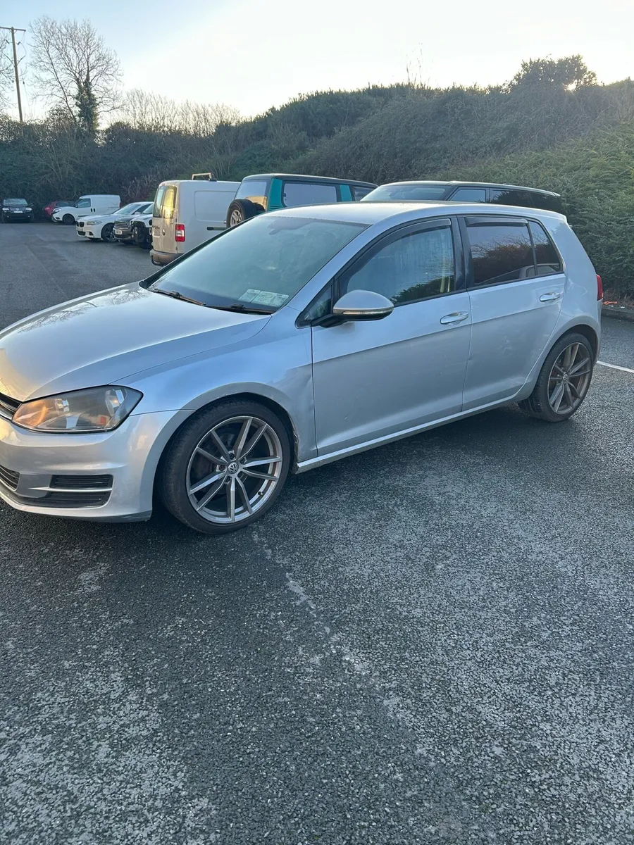 Volkswagen Golf 2013 - Image 2