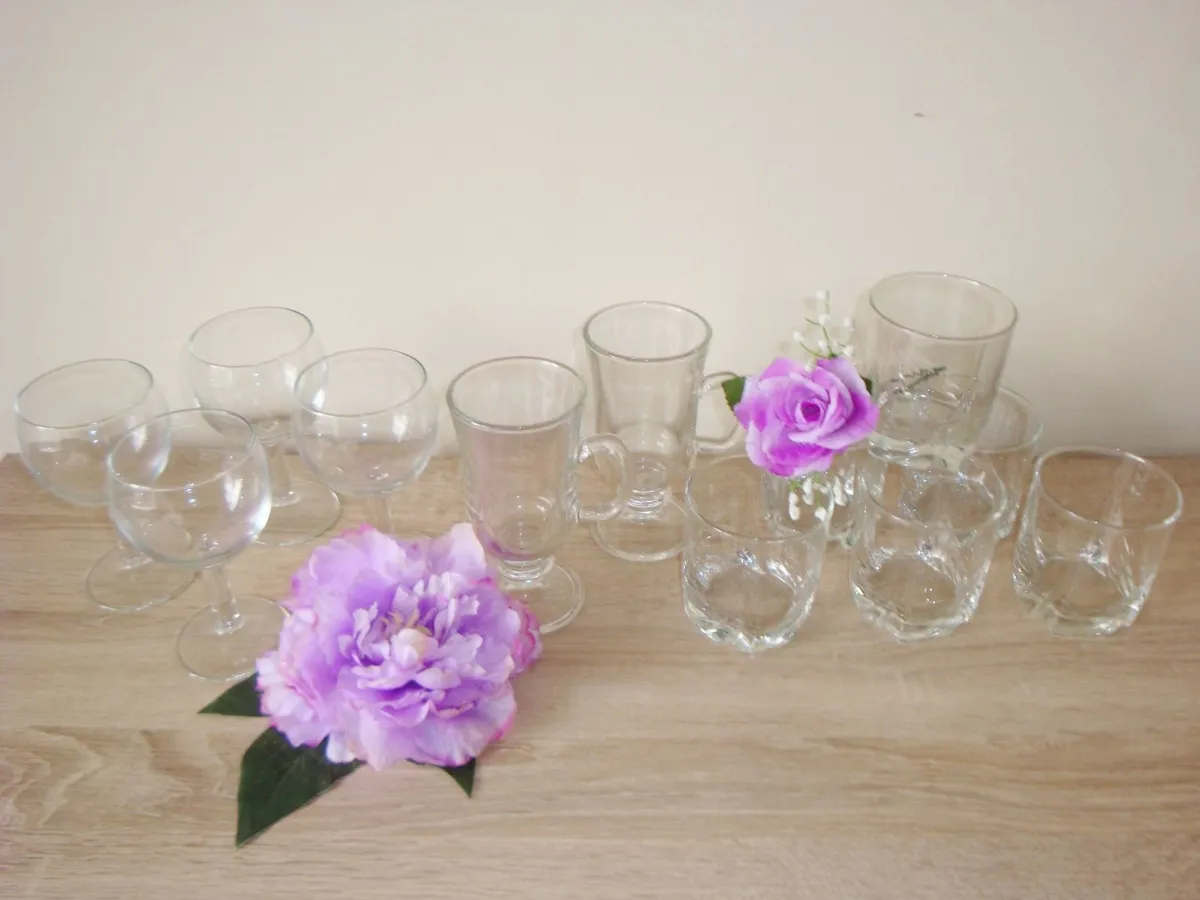12 Glasses   wine glasses Irish coffee glass - Image 2