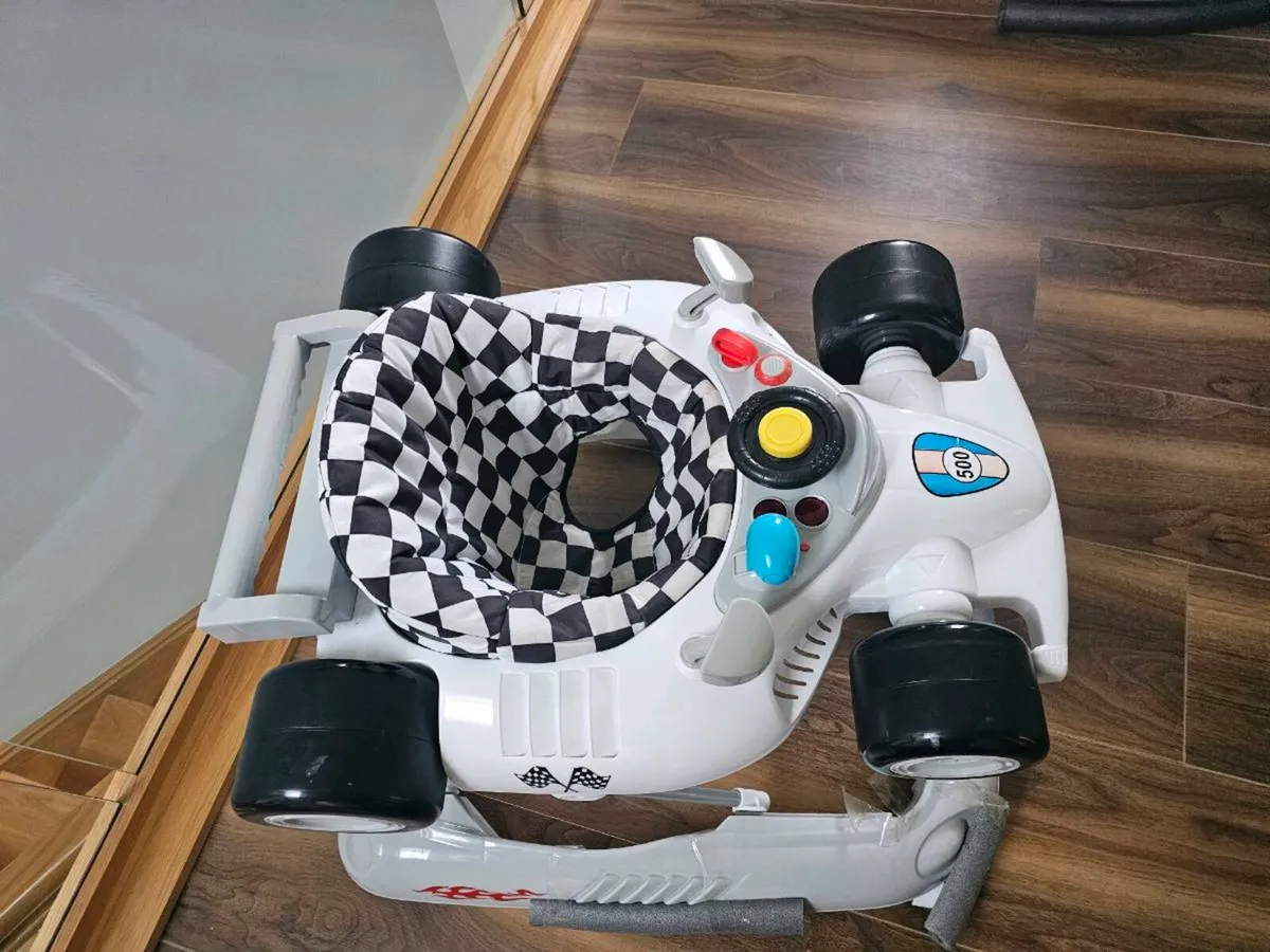 Boys car walker (with foam) - Image 3