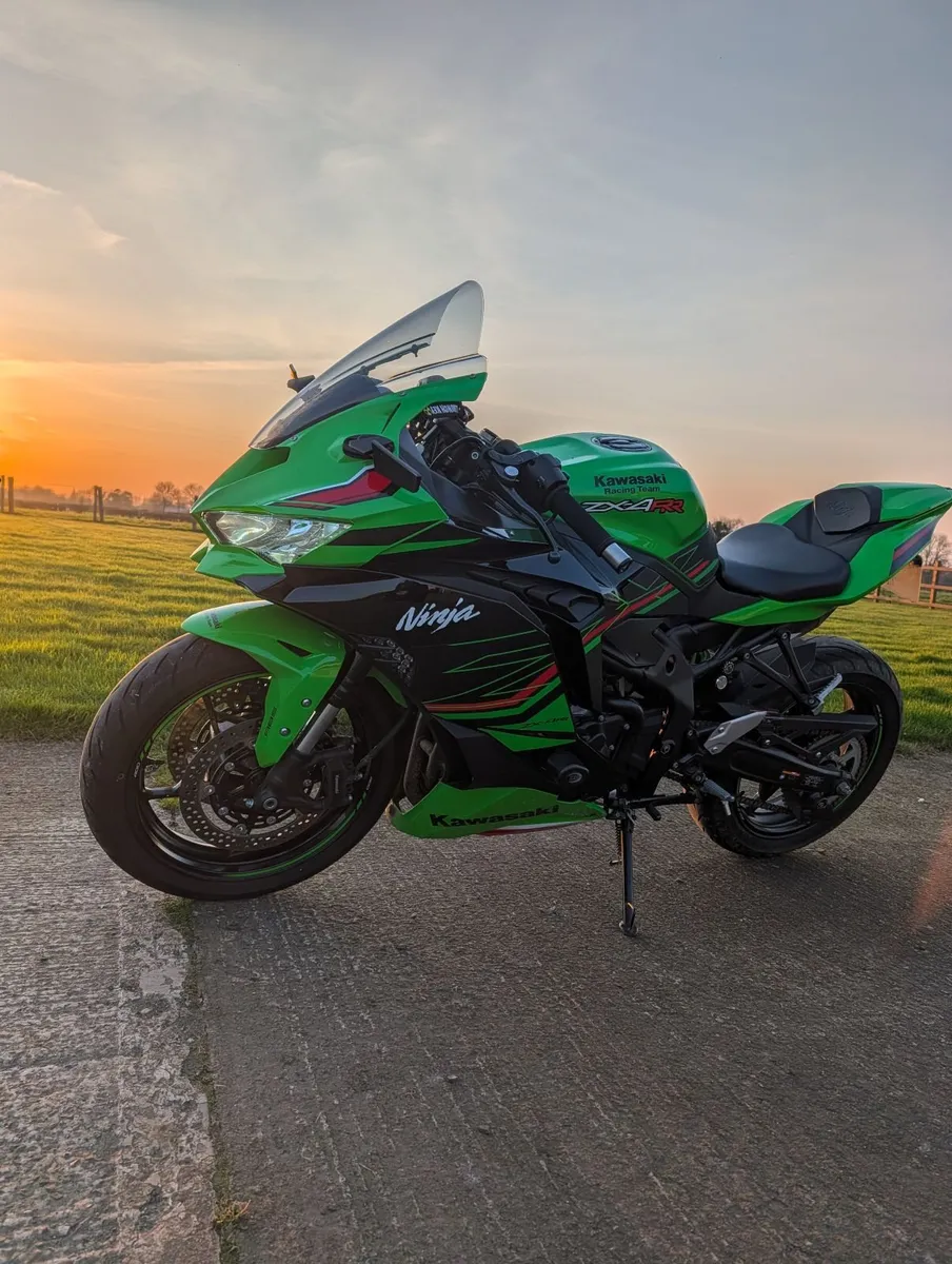 Kawasaki ZX4RR 2024 - Image 1
