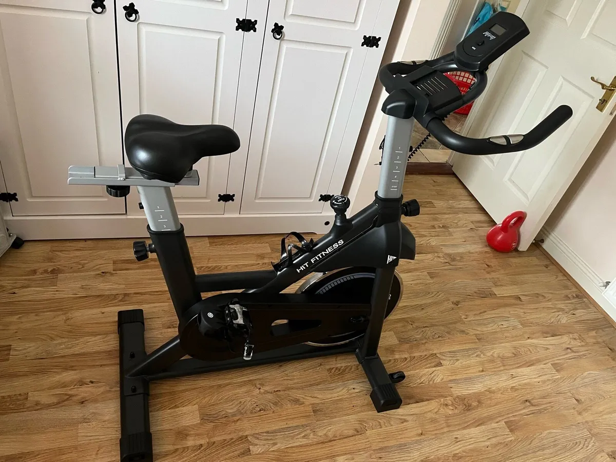Spin exercise bike - Image 1