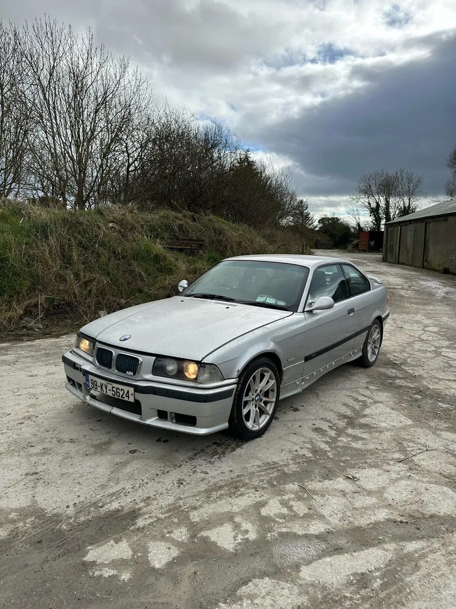 Bmw E36 318is - Image 4