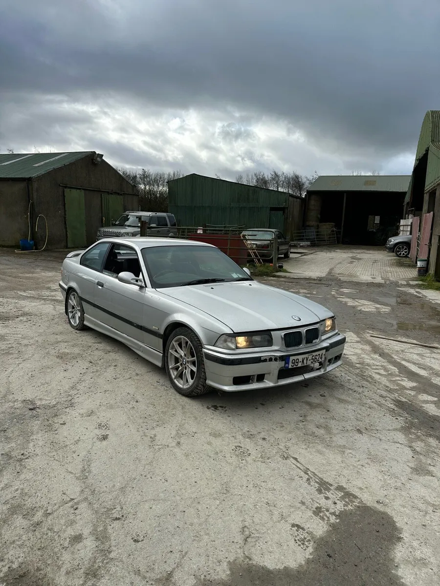 Bmw E36 318is - Image 2