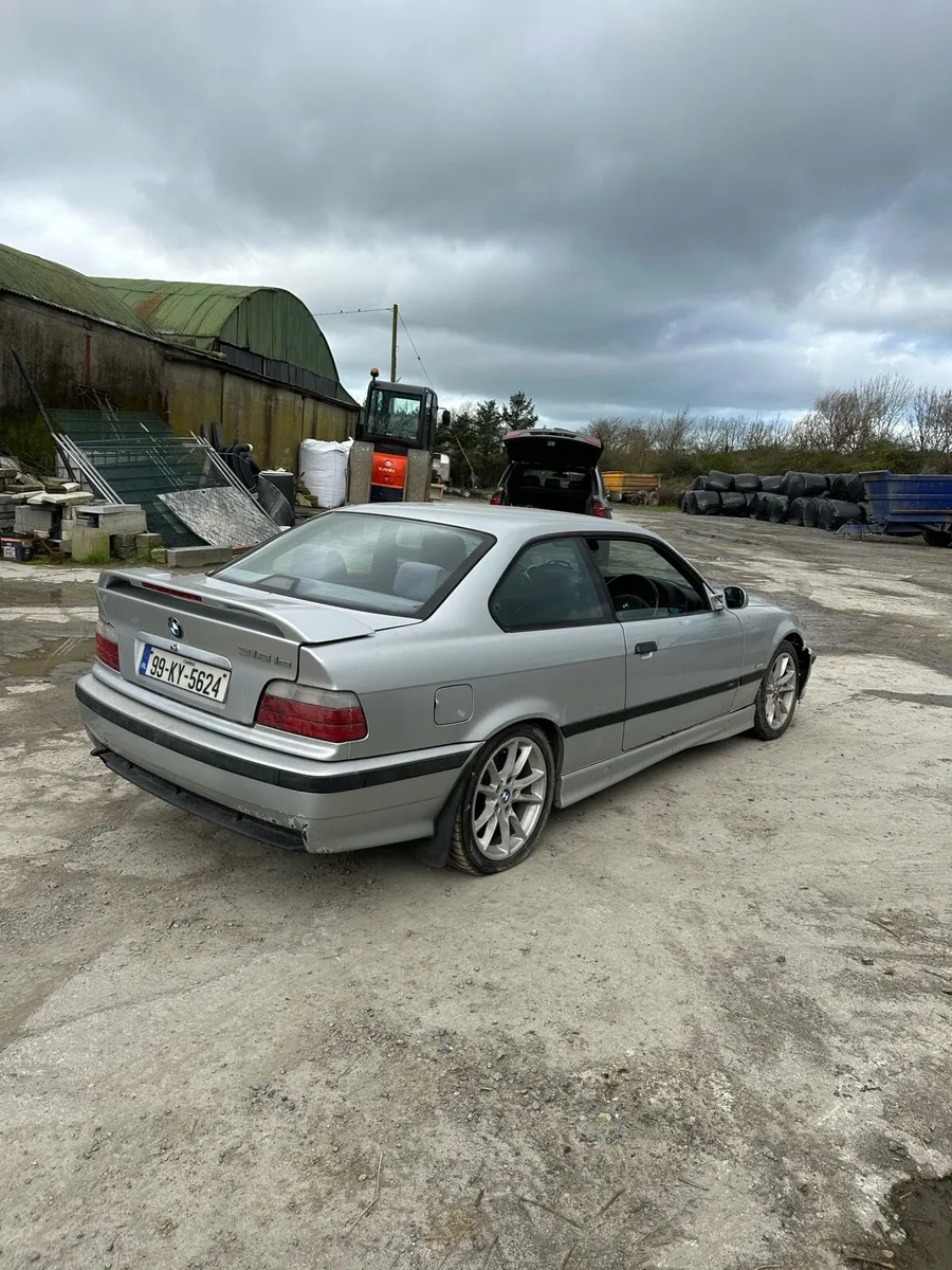 Bmw E36 318is - Image 3