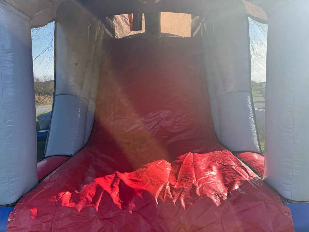 Bouncy Castles For hire - Image 4