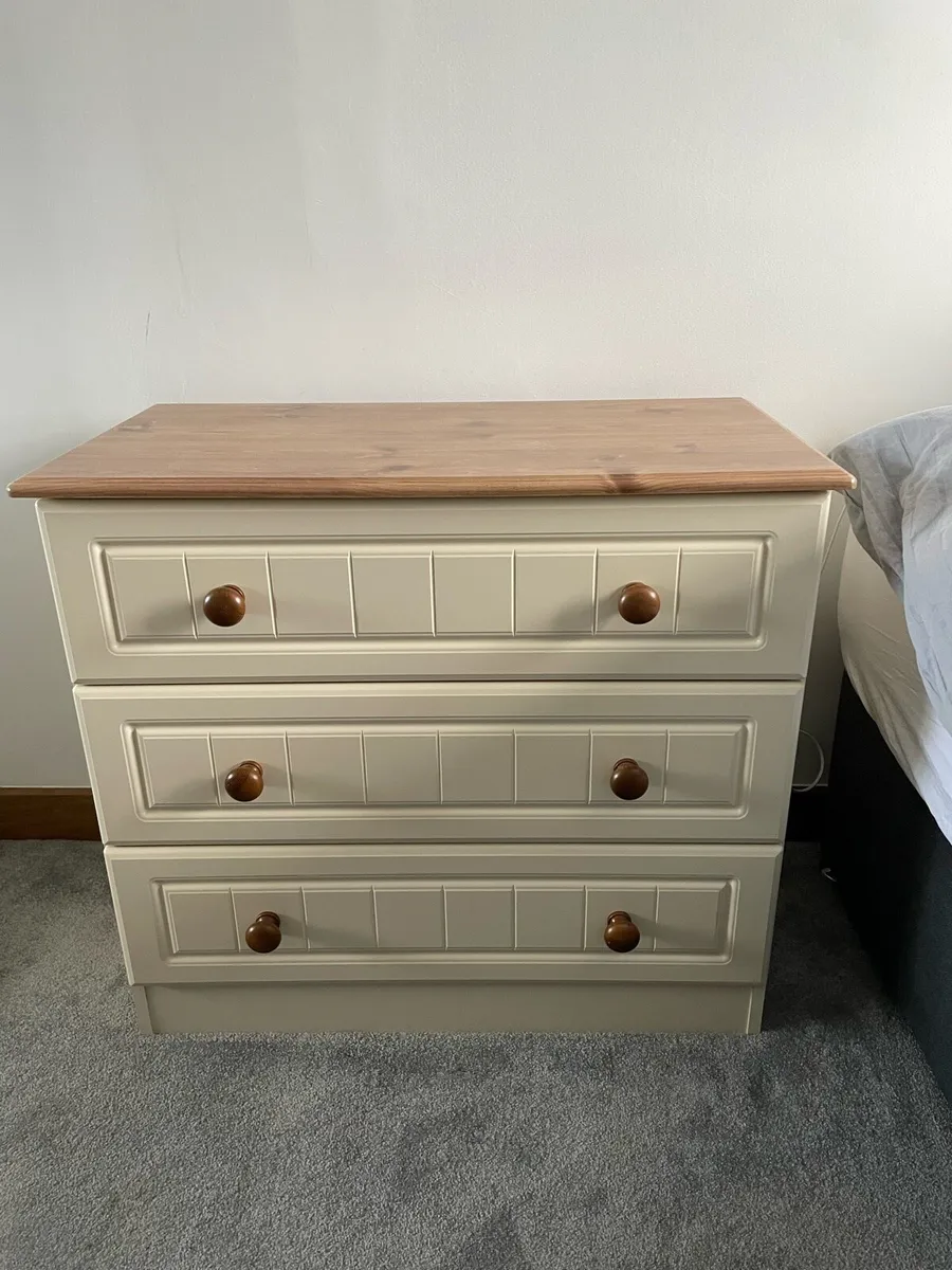 3 Piece Bedroom Set - Image 4