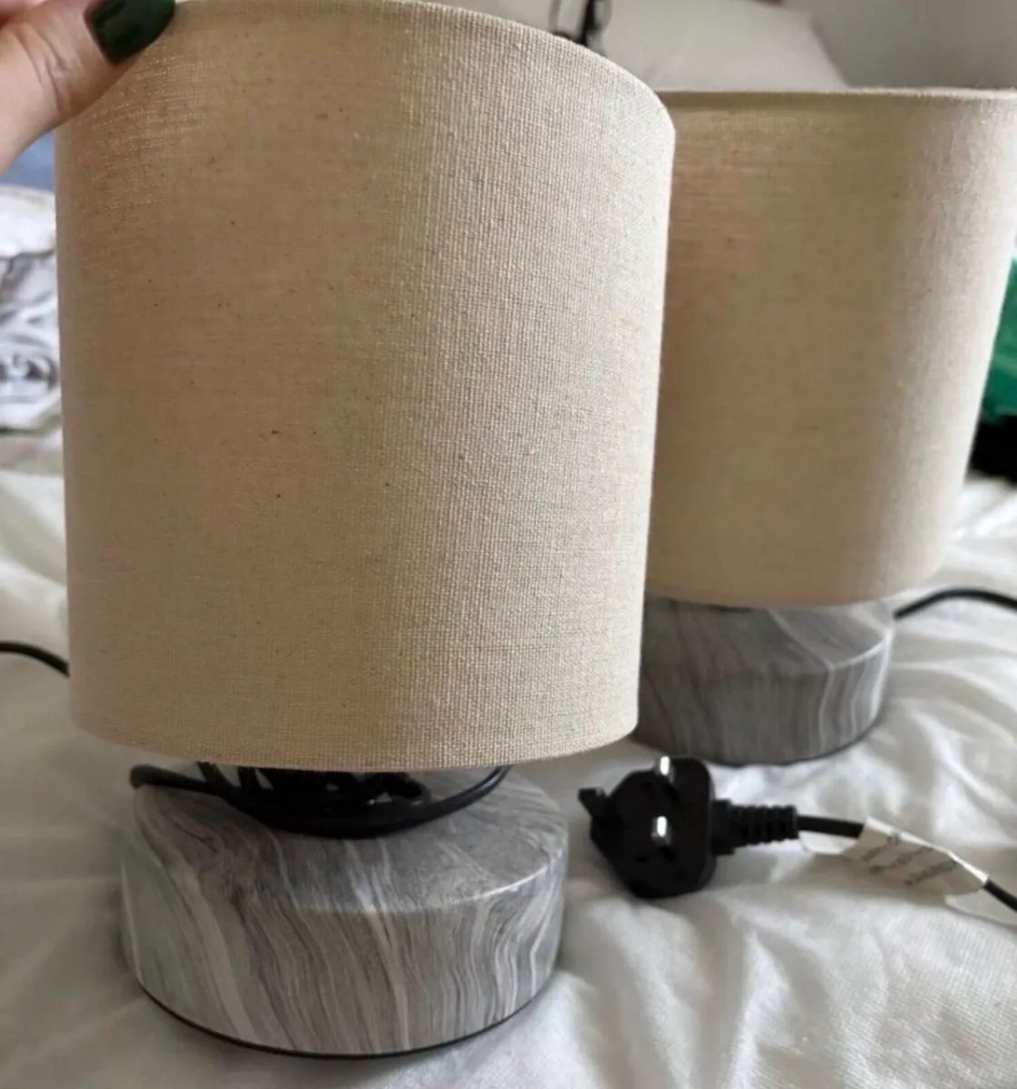 2 bedside lamps with fluorescent bulbs €5each