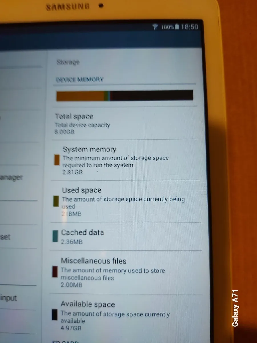 Samsung Galaxy Tab E, 8GB, in excellent condition - Image 4