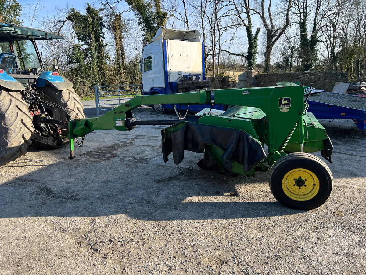 John Deere 1360 Mower - Image 2