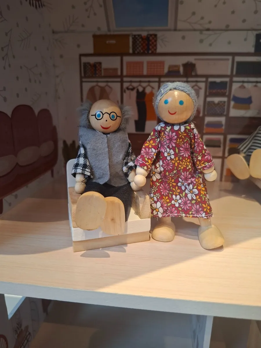 Dolls House wooden 3 Storey Furniture included & D - Image 2