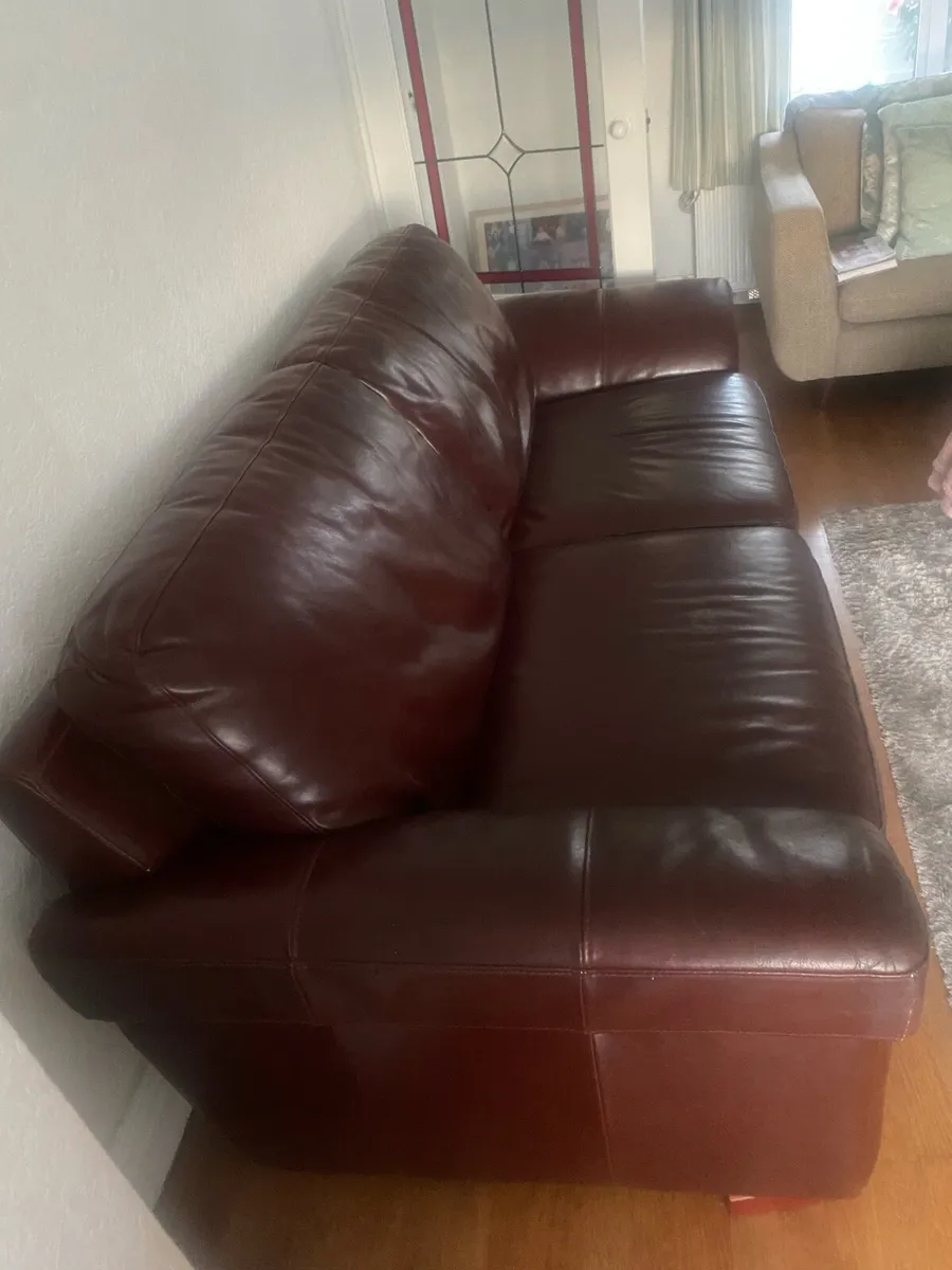 Leather Good Quality Couch  3 seater - Image 2