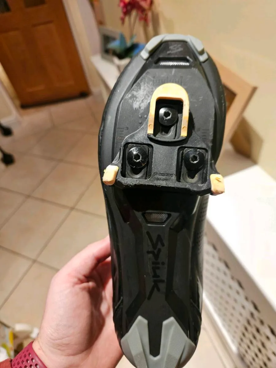 Cycling shoe spiuk Size 8/42 - Image 2