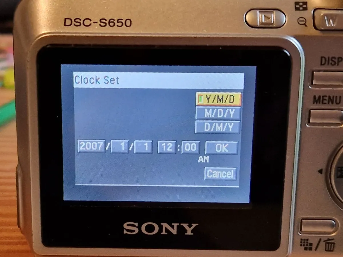 Sony DSC-S650 7.2 Megapixels Digital Camera AS NEW - Image 2