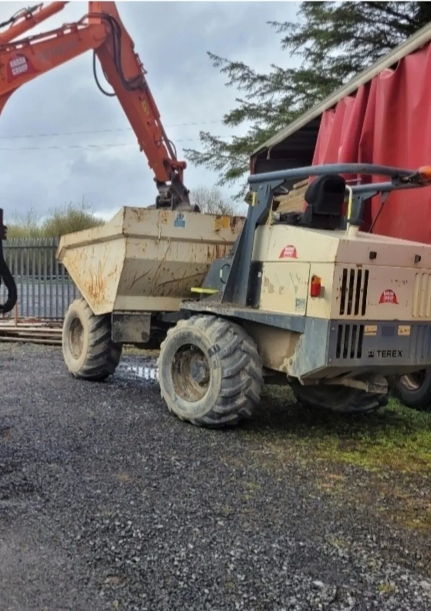 9 Ton Dumper - Image 1