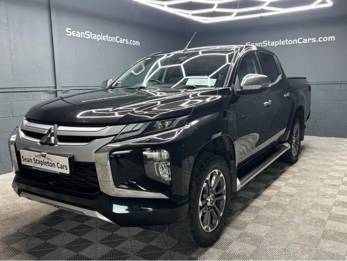 Mitsubishi L200 INTENSE 6AT 4DR AUTO 2.5 DID CR 4W - Image 1