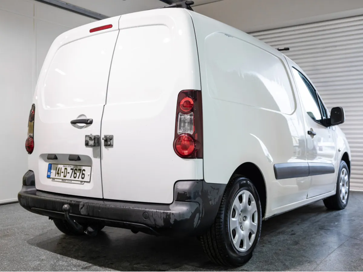 Peugeot Partner ACCESS 1.6 HDI 75 PANE PANELED 4DR - Image 4