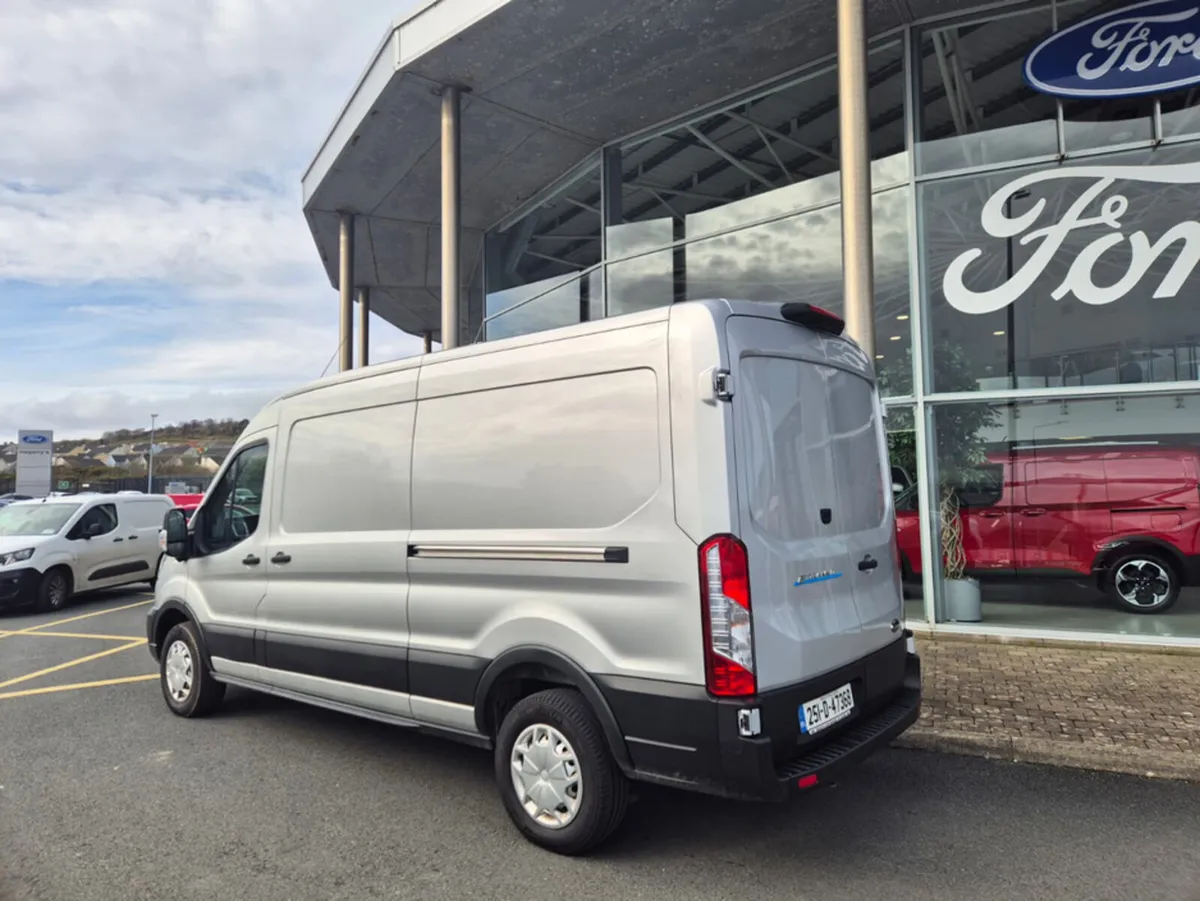 Ford Transit 350L 67KWH 135ZE AUTO - Image 2