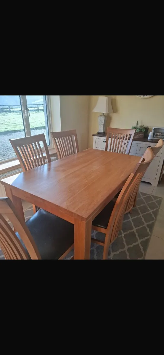 Dining table and  6 Chairs - Image 3