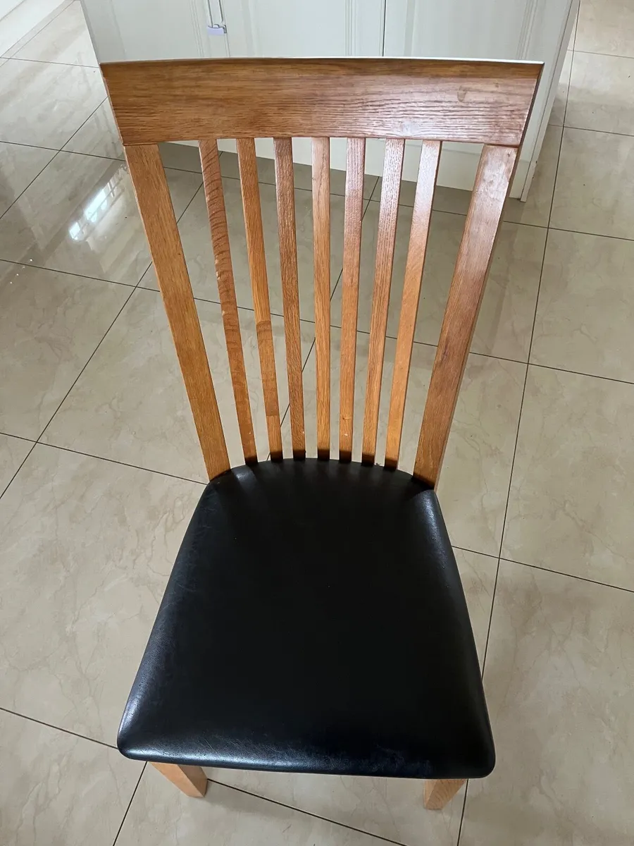 Dining table and  6 Chairs - Image 4