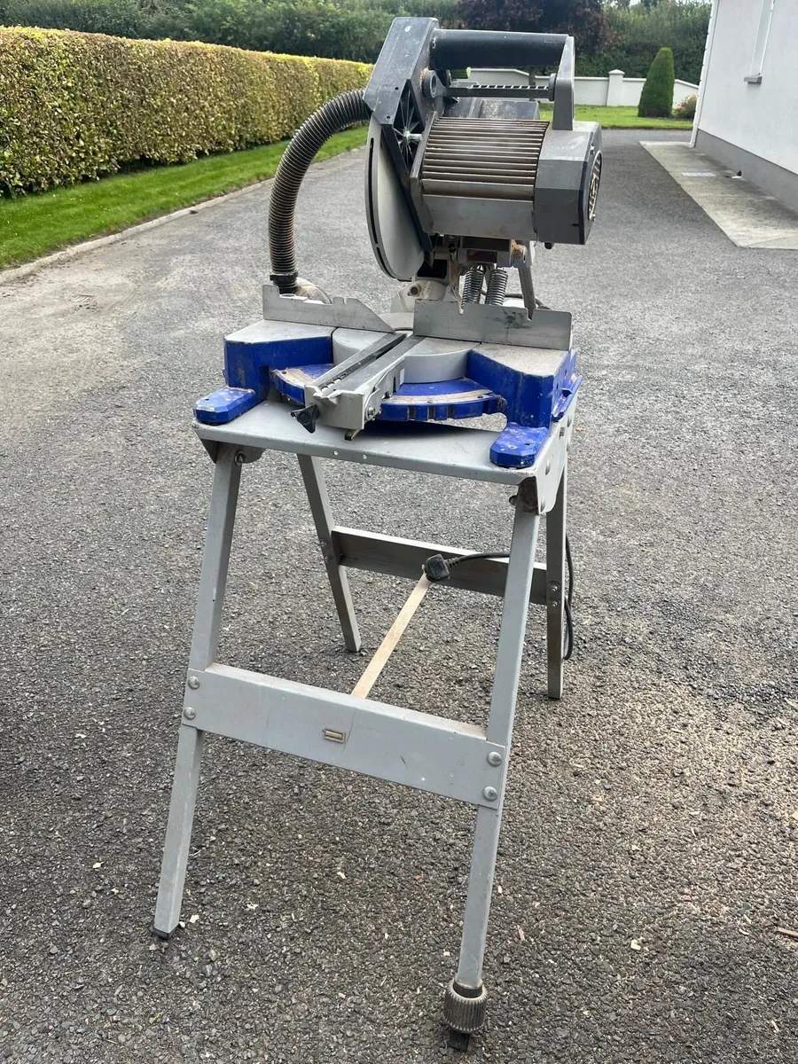 Electric chop saw