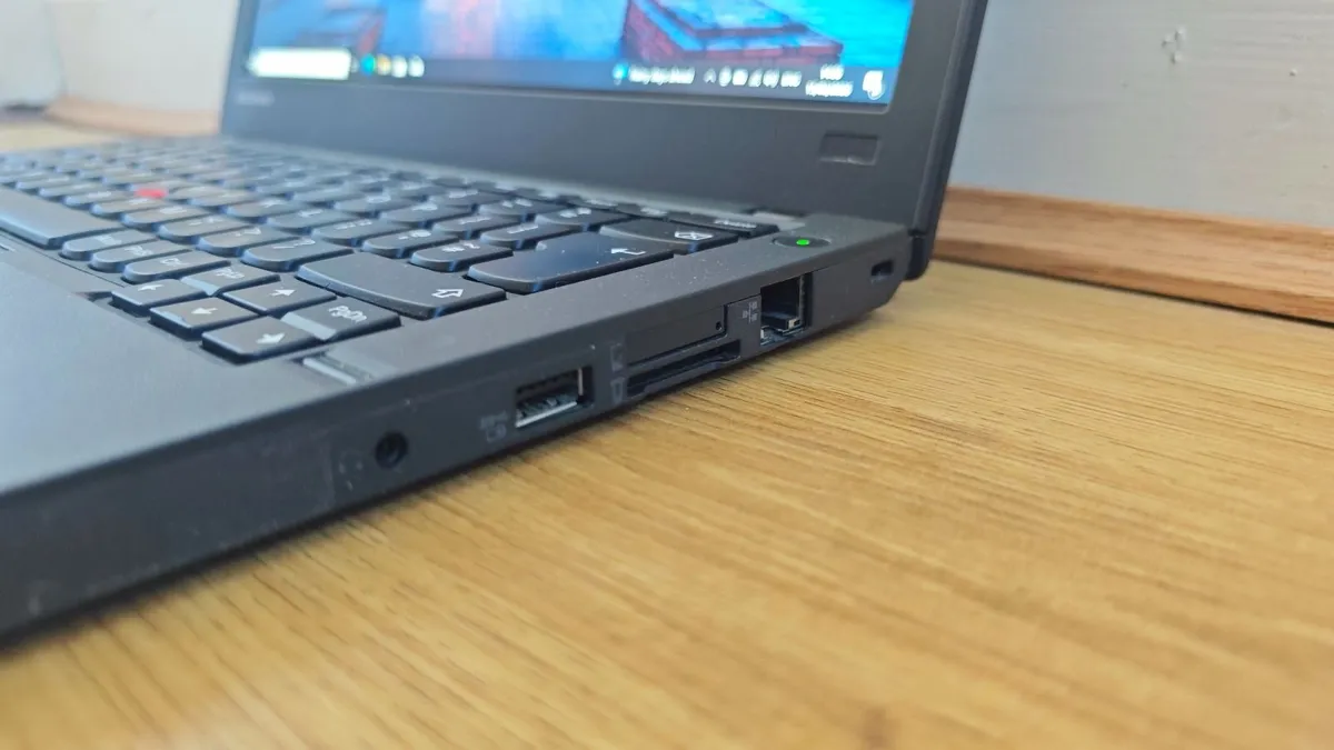 Lenovo ThinkPad x260 i5/8GB/256GB Laptop NoteBook - Image 4