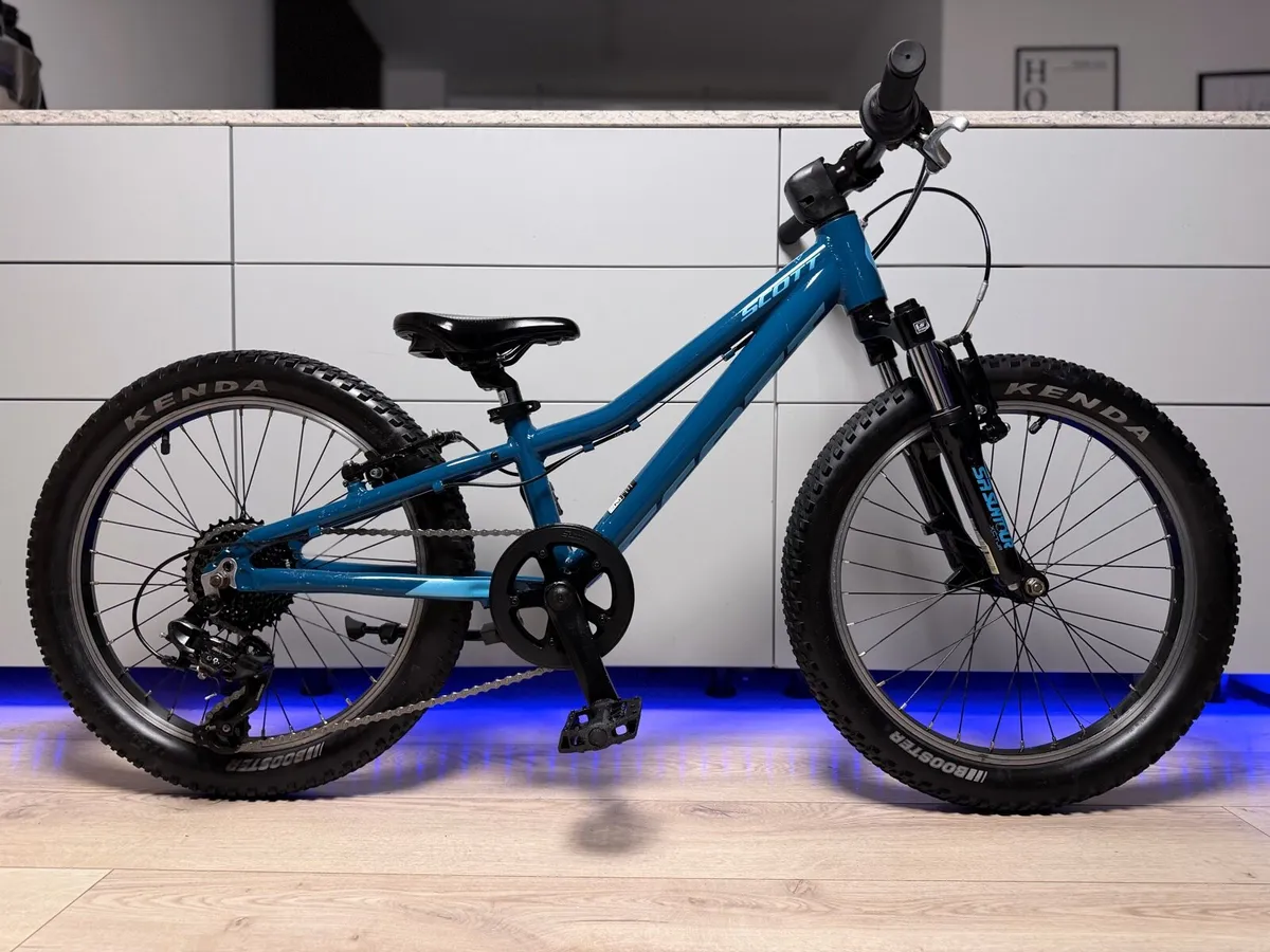 SCOTT Contessa Kids Bike 20 inch - Image 1