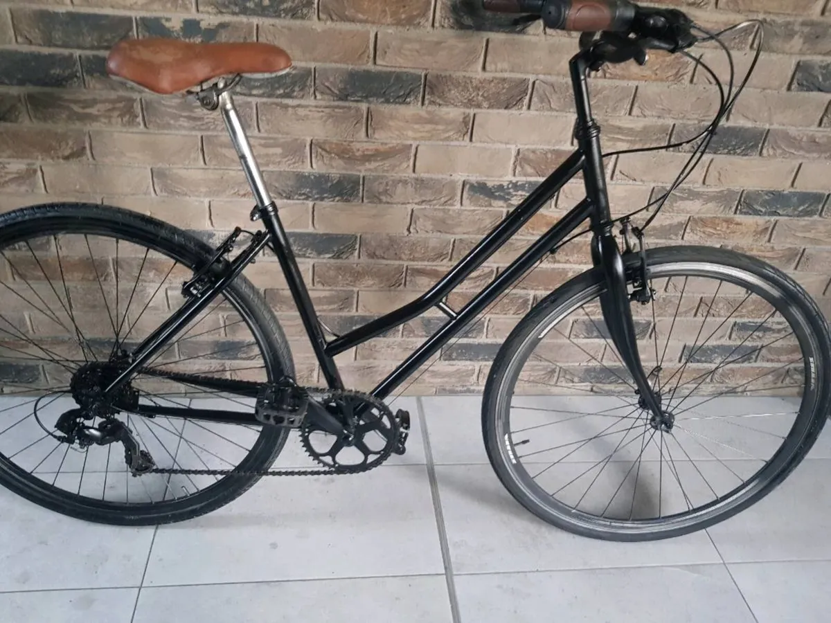 Ladies retro bike - Image 1