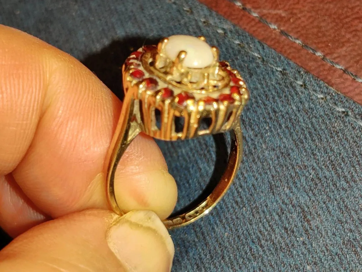EDWARDIAN OPAL & GARNET, 9CT Gold Heavy Dress Ring - Image 3