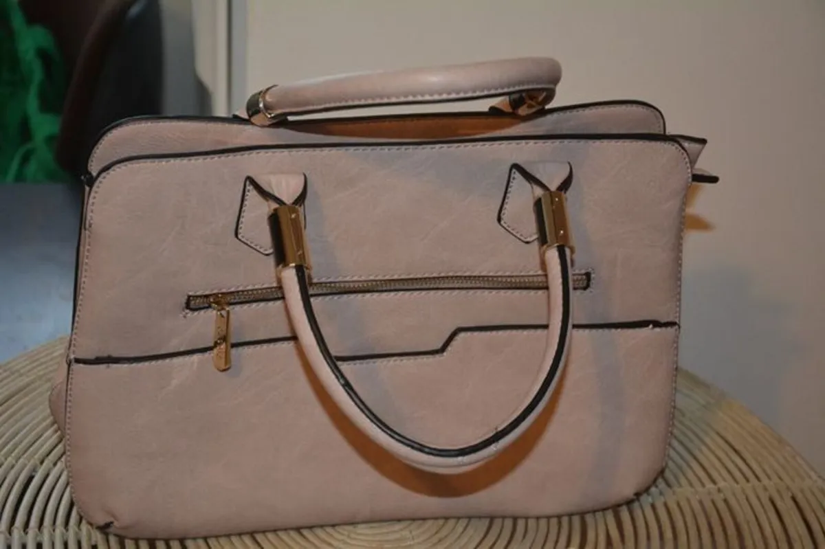 Bessie women's handbag new - Image 1