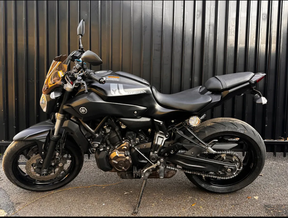 Yamaha MT 07 - Image 1