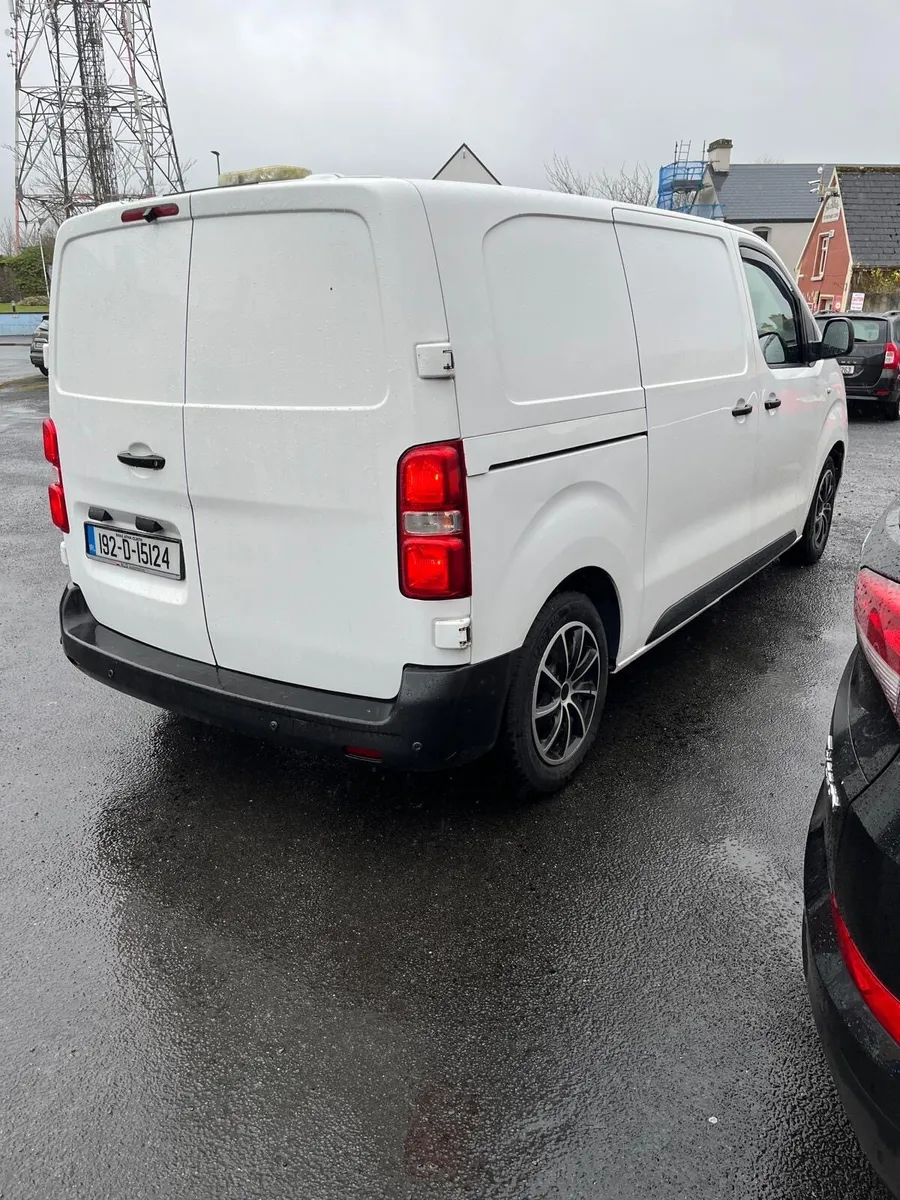 2019 Peugeot Expert Low mileage - Image 2