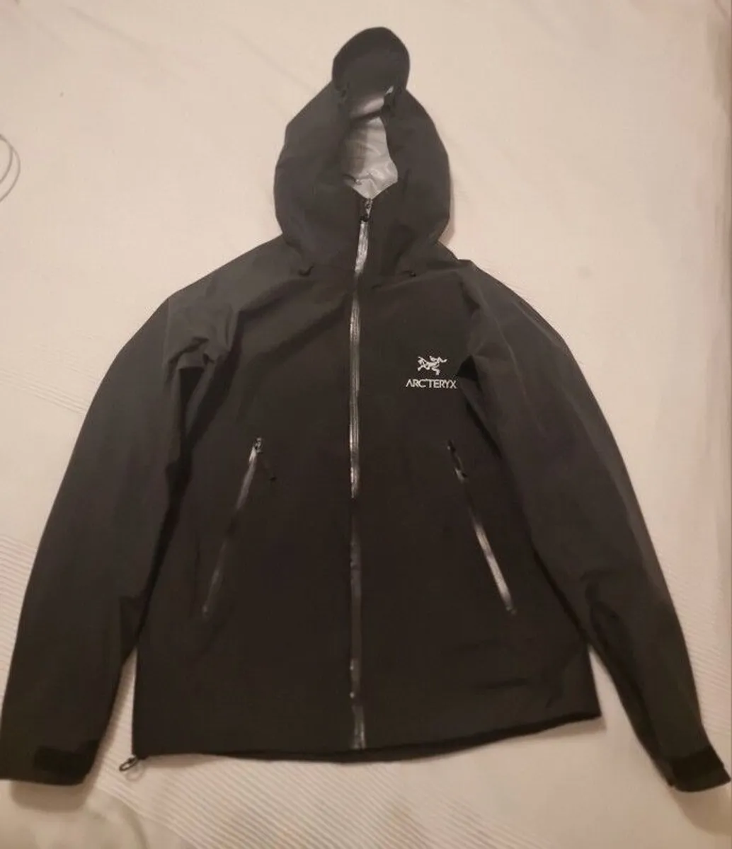 Arc'teryx Goretex Beta Jacket (M) - Image 3