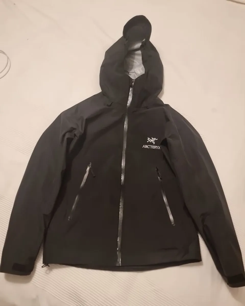 Arc'teryx Goretex Beta Jacket (M) - Image 4