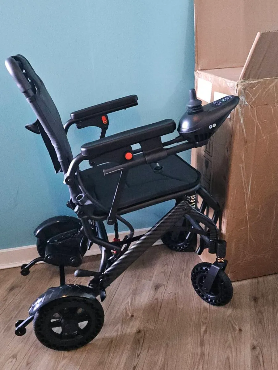 ByteTecpeak-DE D13 Electric Wheelchair | Like New - Image 4